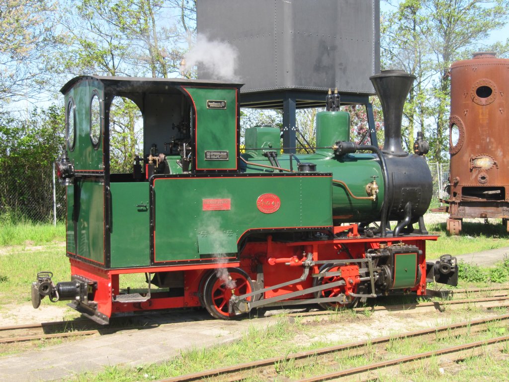 Lok No. 4 der Nederlandse Smalspoorwegstichting (Orenstein & Koppel 1937) am 13.05.2012 im Smalspoormuseum Valkenburg Z.H.