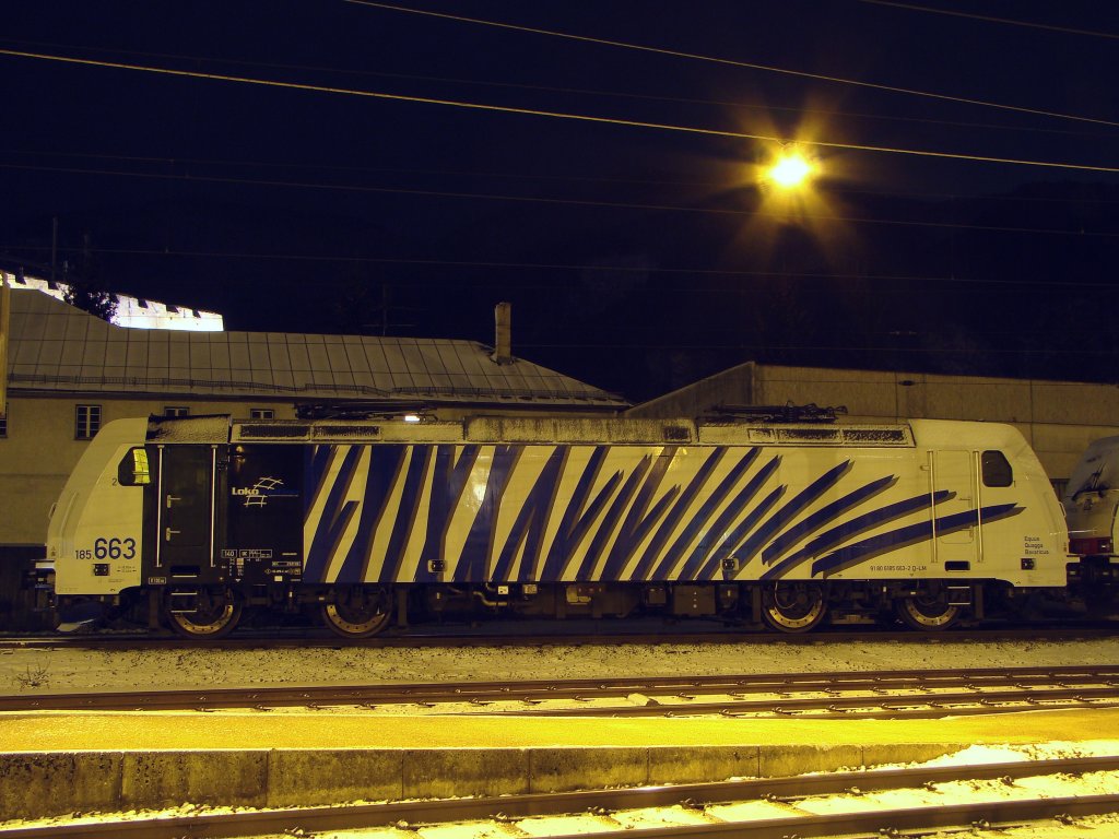 Lokomotion 185 663 in Kufstein.02.01.2010