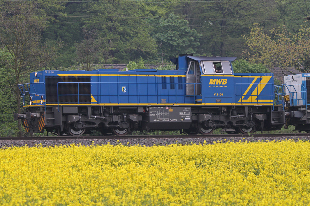 Lokportrait von 276 005 bzw. V2106 am 2.5.12 in Ratingen-Lintorf.