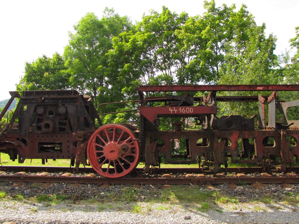 Lokrahmen der DR 44 1600 im RAW Meiningen; 04.09.2010