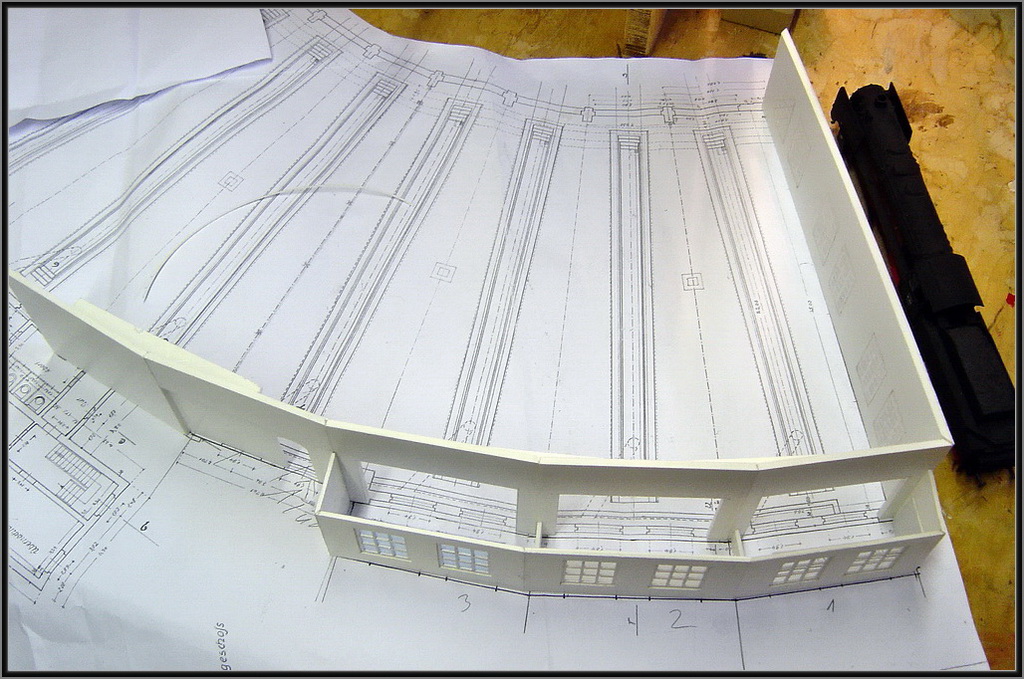 Lokschuppen 3 Stralsund- Ein Grundri, viele Fotos und manehmen am Original.... und schon stehen die ersten Wnde.