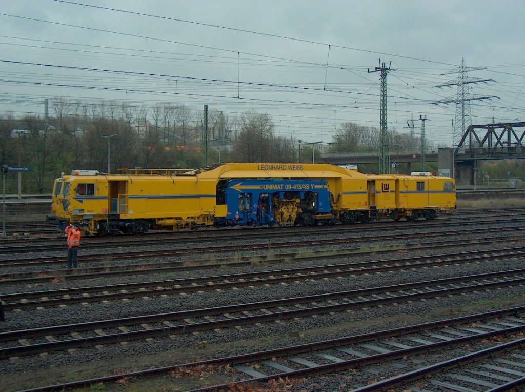 LW UNIMAT 09-475/4S Y in Wiesbaden Ost Gbf; 07.04.2008