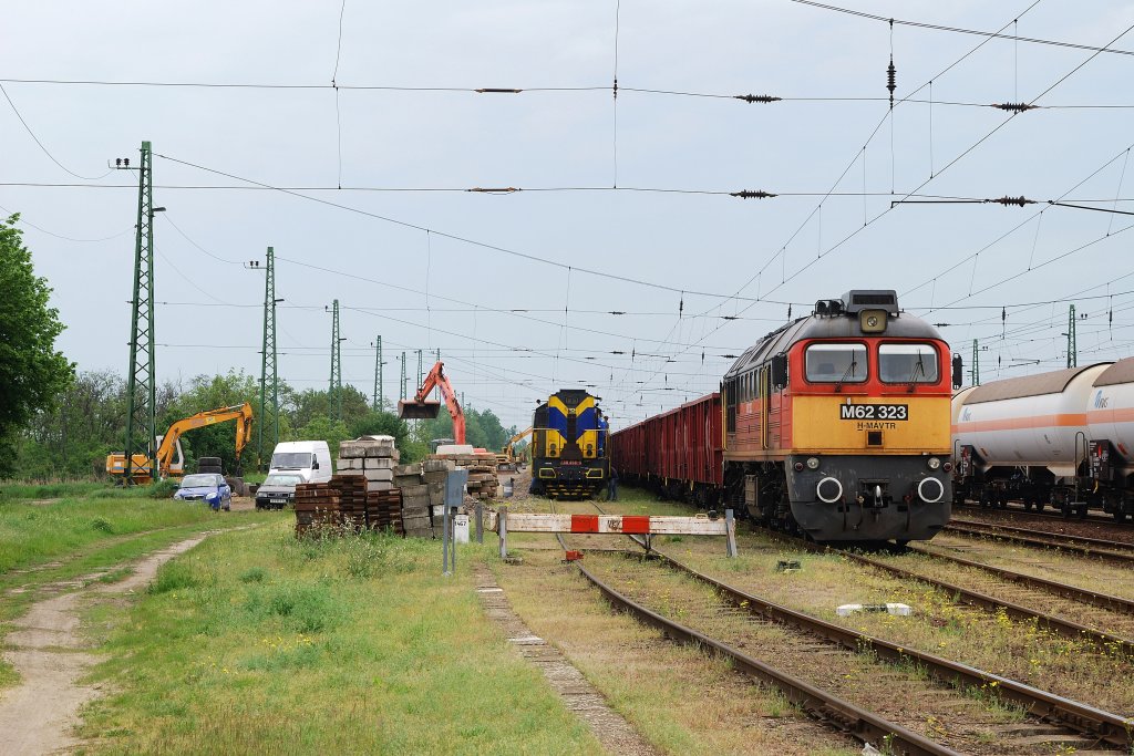 M62-323 in Kiskunhalas (05.05.2010)