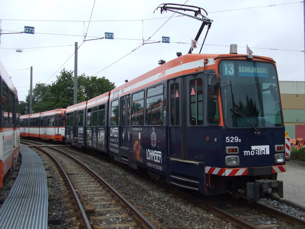M8C 529; aufgenommen am 03.07.2011 beim  Tag der offenen Tr  des Bielefelder Verkehrsunternehmens moBiel.