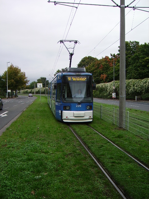 Mainzer Stra�enbahn am 02.10.10 in Hechtsheim.