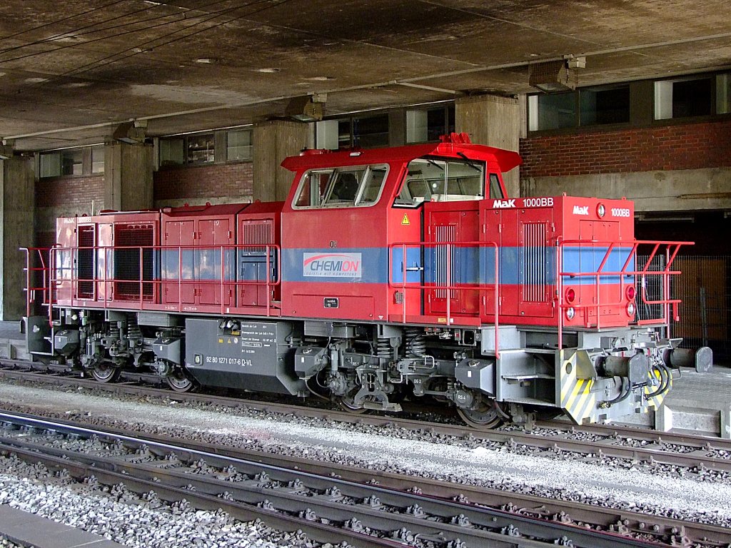 MaK 1000BB (92801271017-6_D-VL) von CHEMION wartet im Passauer Hauptbahnhof auf weitere Einstze;110716