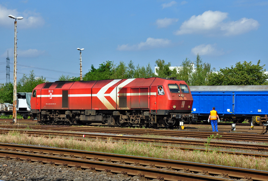MaK DE 1024 der HGK, Lok DE 13, in Brhl-Vochem 25.08.2011