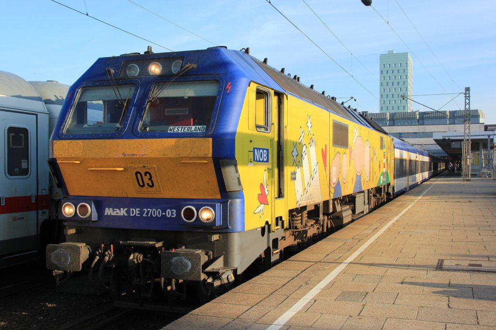 MaK DE 2700-03 in Hamburg Altona, August 2012.