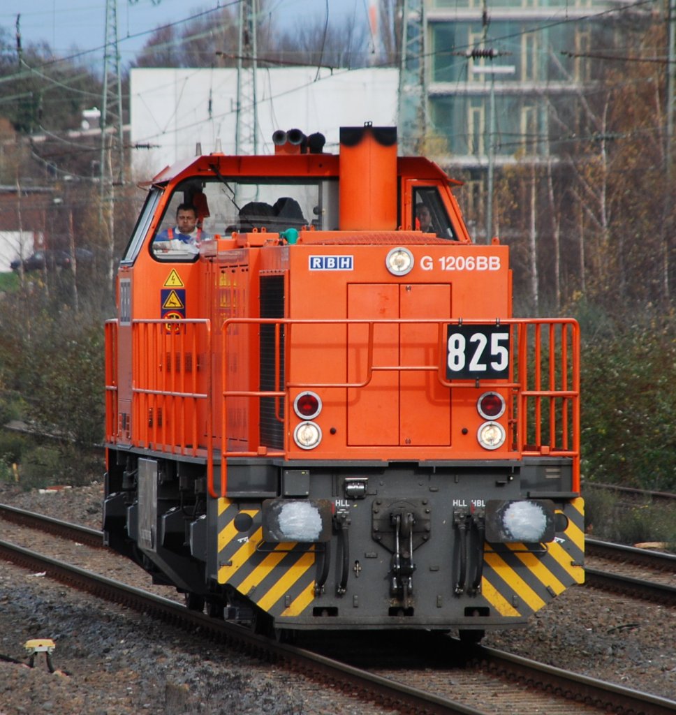 MAK G 1206 Bei der Durchfahrt durch Recklinghausen am 18.11.09