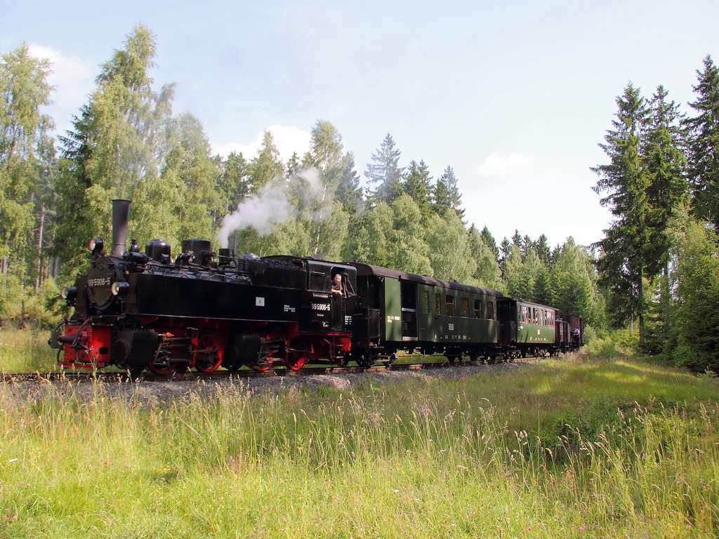 Malletlok 99 5906-5 am 13. Juli 2013 mit dem Zug 89101 zwischen Drei Annen Hohne und Elend.