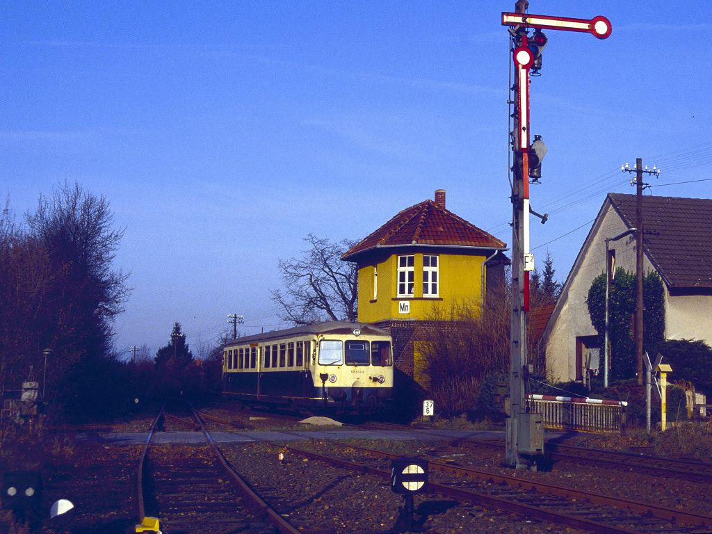 Marbeck-Heiden mit 515 633 am 28.12.1992