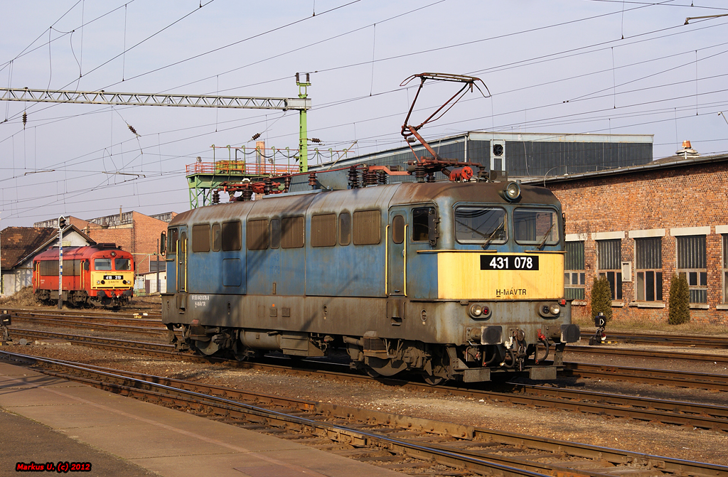 MAV 431 078 im Bahnhof Szombathely, 01.02.2012