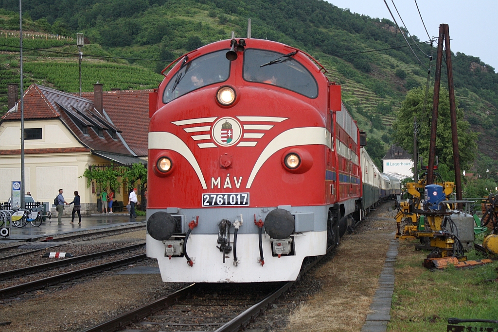 MAV M61.017 (UIC-Nr.: 2761 017-9) ist am 22.Juni 2013 im Bf. Spitz a.d. Donau angekommen. 

