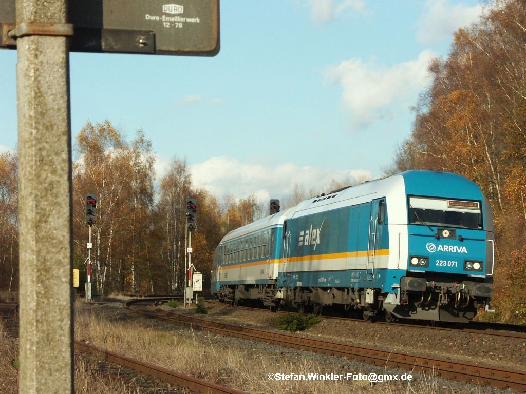 Maxima sollte auf dieses Herbstbild, l�nger wollte ich nicht warten. So nahm ich den Alex in der Herbstsonne in Oberkotzau auf bevor ich zur�ck in den Job musste...