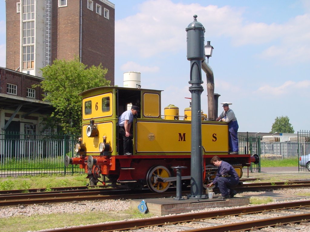 MBS lok 6 Magda,SA des Ateliers de Construction de la Meuse Liege 1925.
22 t.,30 km/h.Haaksbergen 29-05-03.