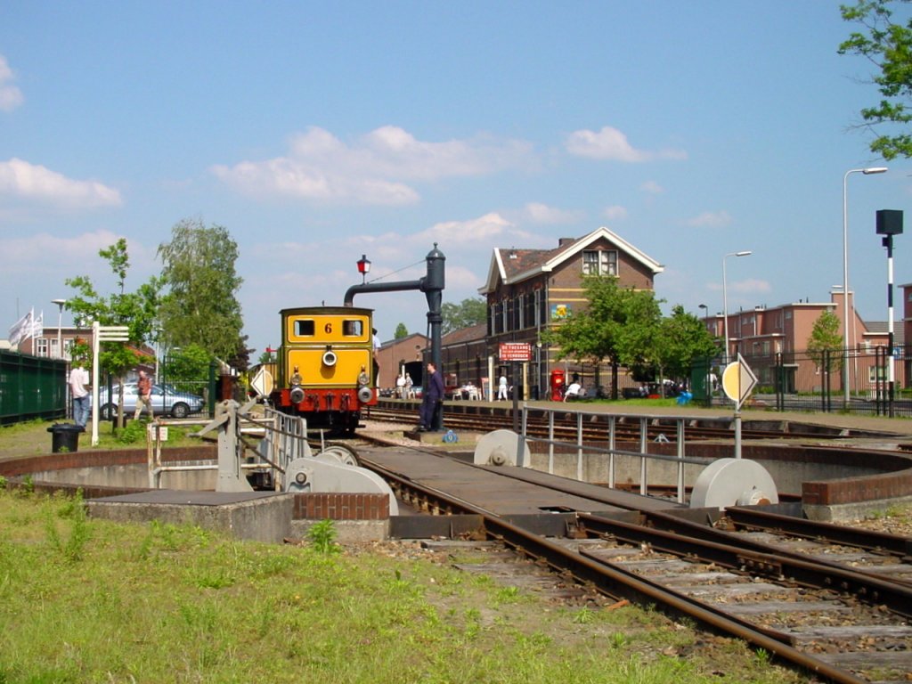 MBS lok 6 Magda,SA des Ateliers de Construction de la Meuse Liege 1925.
22 t.,30 km/h.Haaksbergen 29-05-03.