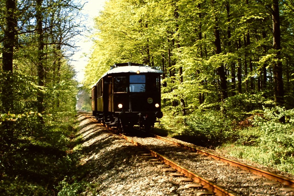Mc 651 (Triangel 1928 - Bauart 1A) ist am 4. Mai 1989 auf Seeland fr den stsjllandske Jernbaneklub unterwegs.