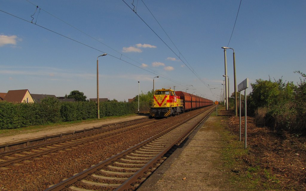 MEG 213 (275 213-7 D-MEG) mit dem KC 61580 von Whlitz nach Buna Werkbf, am Hp Merseburg Elisabethhhe; 07.09.2010