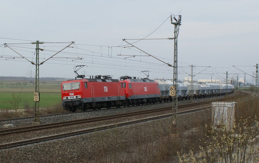 MEG 601 und MEG 804 mit Zementzug bei Iphofen am 29.03.2012