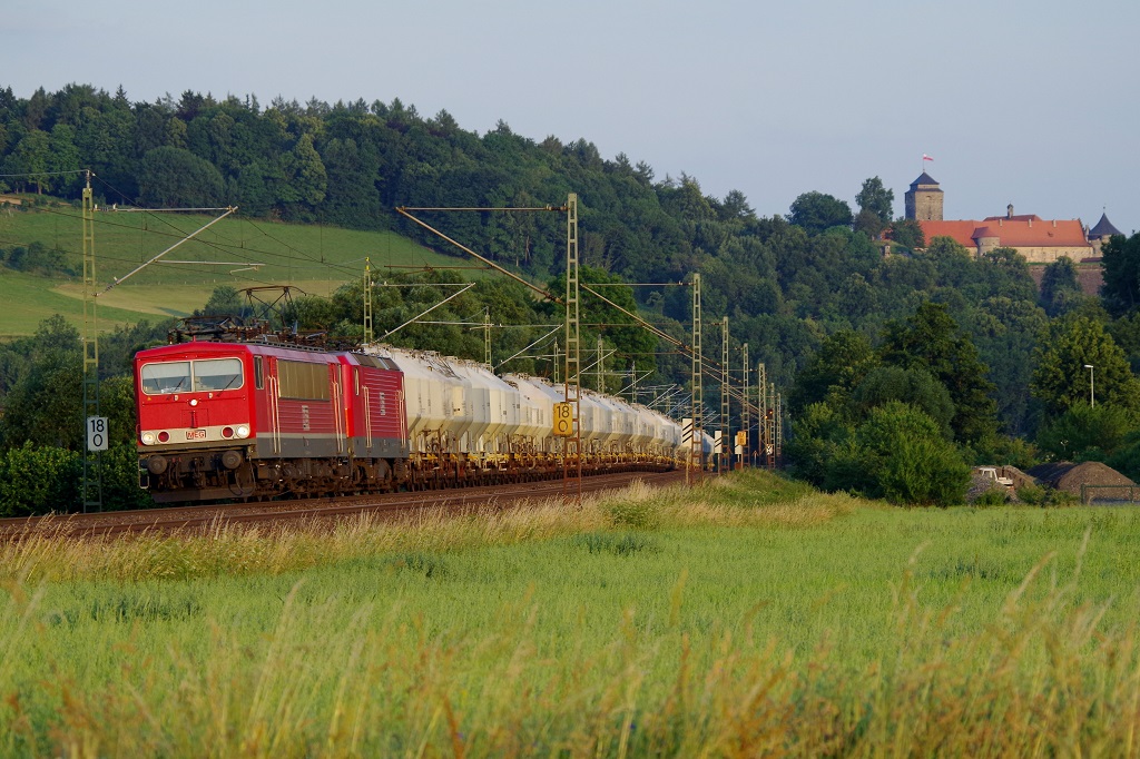 MEG 704 + MEG 602 mit MEG Zementzug am 08.07.2013 bei Kronach gen Saalfeld. 