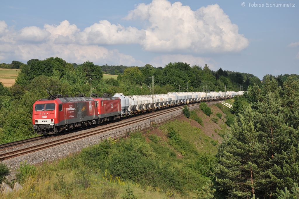 MEG 802 + 601 am 04.07.2012 mit leerem Zementzug bei Laaber