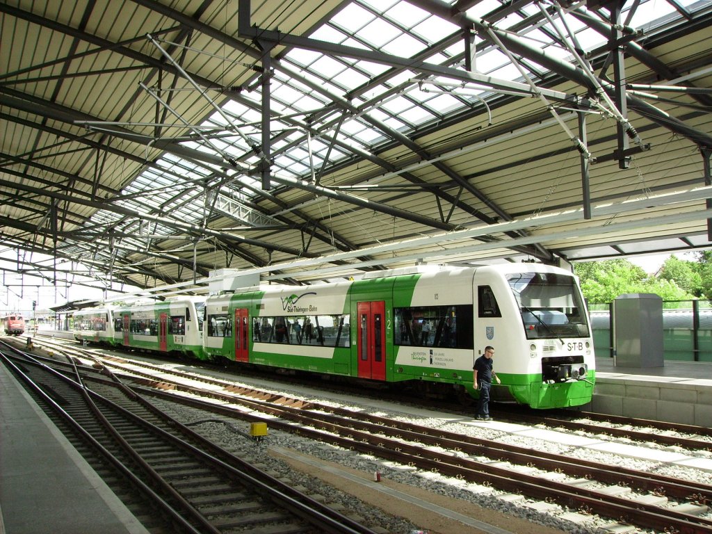 Mehrere RS1 der Erfurter Bahn warten am 17.06.2011 auf neue Aufgaben, im Erfurter Hauptbahhof.
