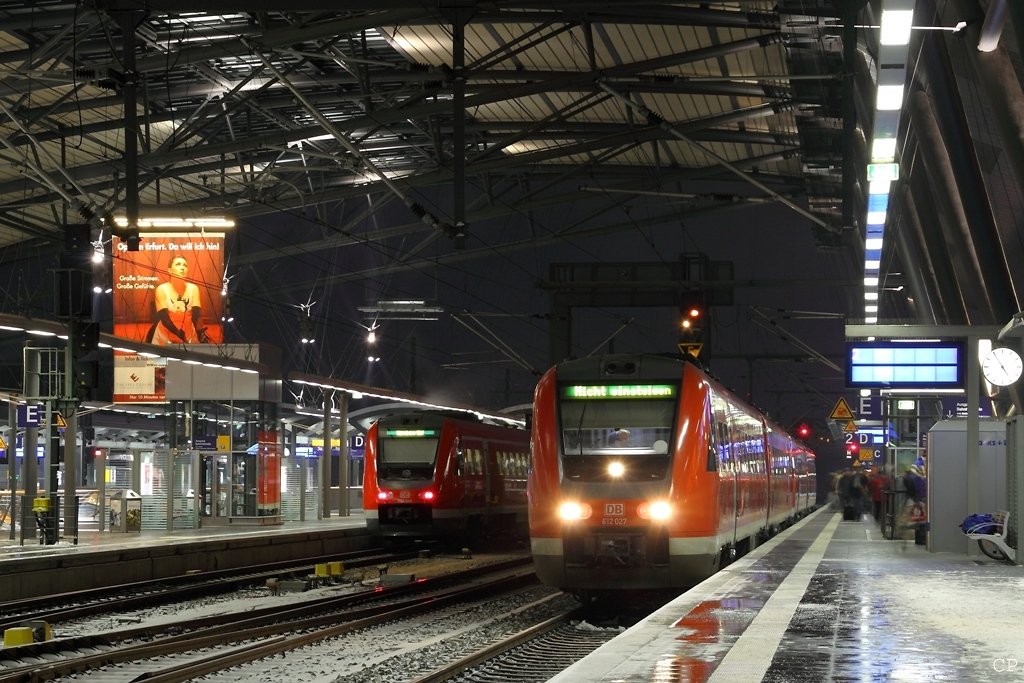 Mein 500.Bild auf Bahnbilder.de: 612 027 steht am 19.12.2009 in Erfurt Hbf. Vielen Dank an Thomas fr diese tolle Seite und vielen Dank auch an alle User fr die netten Kommentare;-)