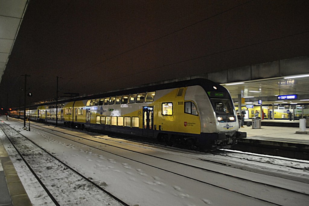 Metromon Dosto, in Hannover HBF am 18.12.2010.