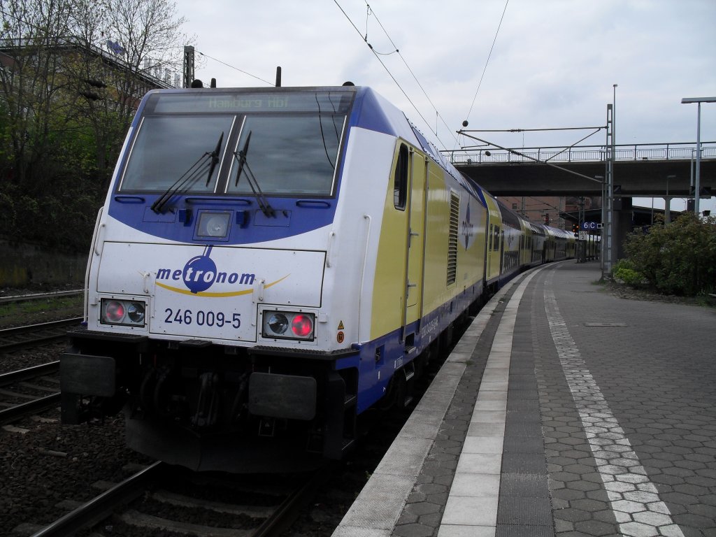 Metronom Diesellok 246 verlsst Hamburg-Harburg richung Hamburg HBF