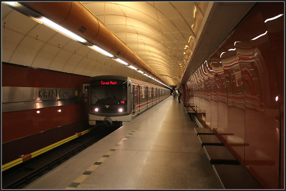 Metrostation Kři¸íkova der Linie B. 

13.08.2010 (M)
