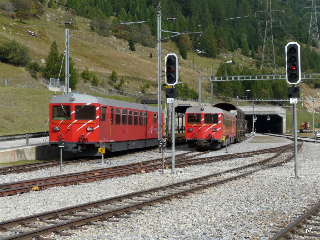 MGB - Autoverladestelle in Oberwald mit denn Steuerwagen BDt 4363 und BDt 4362 am 25.09.2009