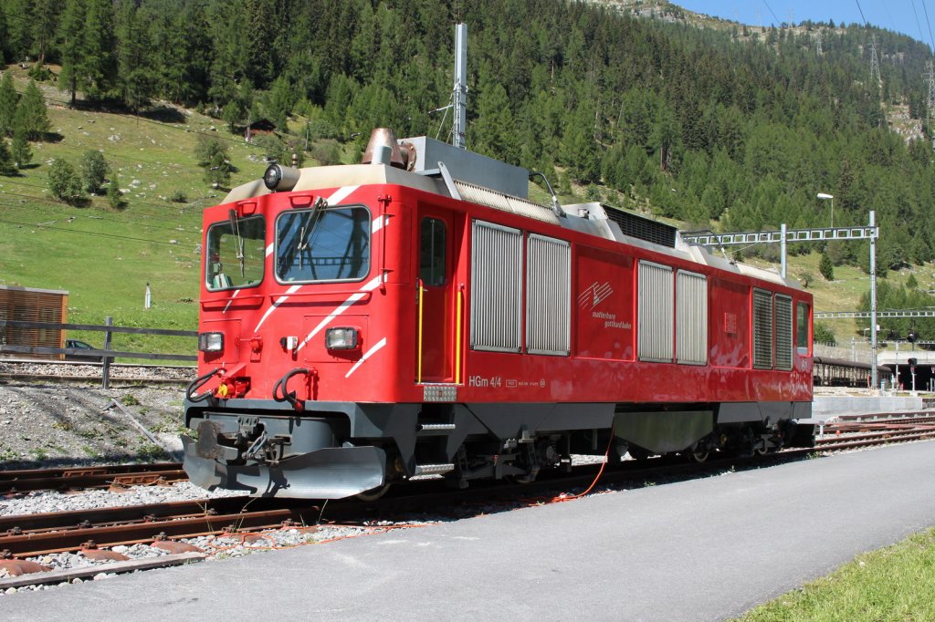 MGB Diesellok HGm 4/4,abgestellt auf einem DFB Gleis in Oberwald.28.08.11