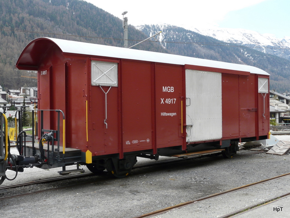 MGB - Hilfswagen X 4917 in Zermatt am 24.04.2011