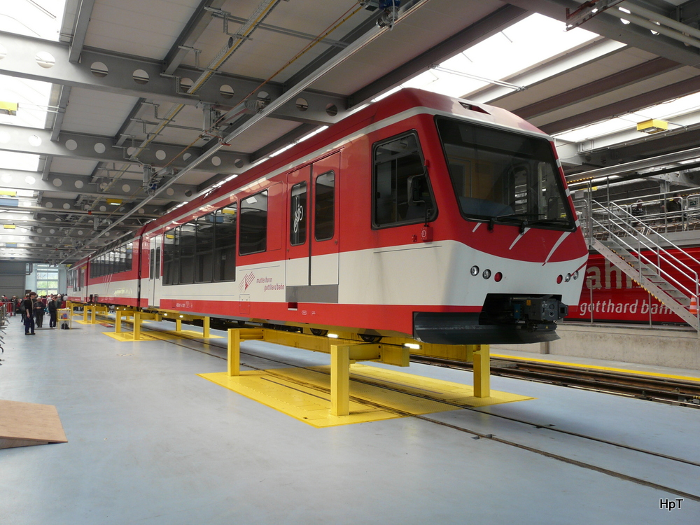 MGB - Tag der offenen Tr in der Depot/Werksttte im Glisergrund -Ausstellungsstck der Triebzug ABDeh 4/8 2021 am 27.04.2013.