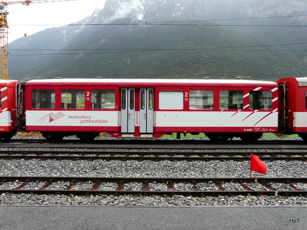 MGB - Tag der offenen Tr in der Depot/Werksttte im Glisergrund -Ausstellungsstck Personenwagen B 2267 am 27.04.2013