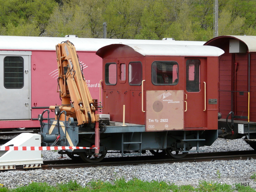 MGB - Tag der offenen Tr in der Depot/Werksttte im Glisergrund -Ausstellungsstck Disellok Tm 2/2 2922 am 27.04.2013
