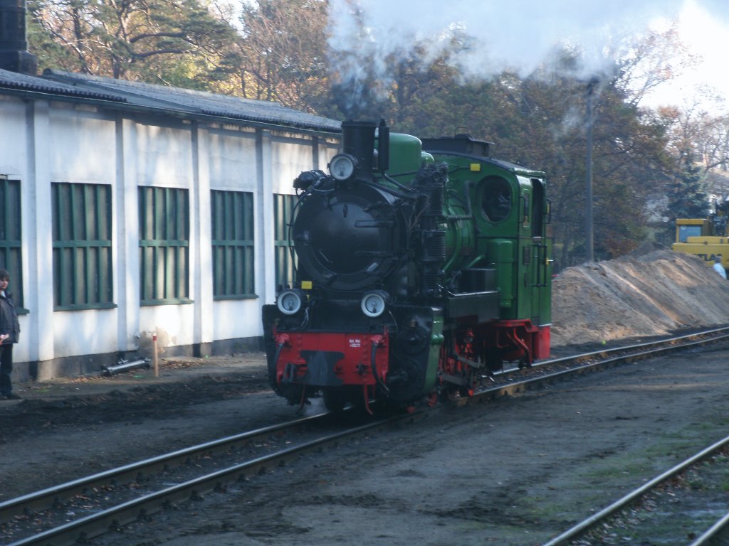 Mh53 ist ohne Zug,am 12.November 2011,in Ghren unterwegs.