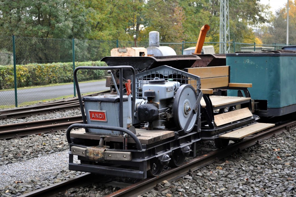 Mini Feldbahnlok  Andi  im Gruben- und Feldbahnmuseum Zeche Theresia (30.10:2011)
