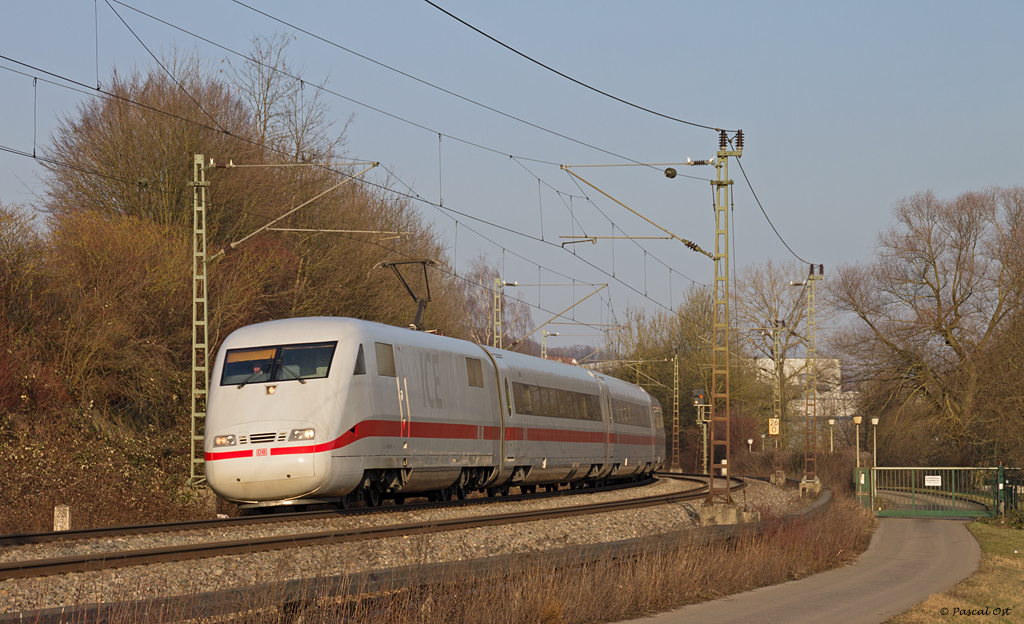 Mit dem 401 in die Abendsonne - 02.03.2013 zwischen Plochingen und Reichenbach.