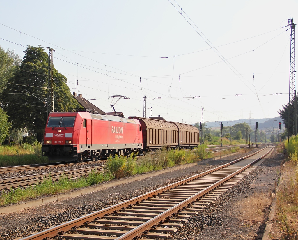 Mit MoBa-Gz kam 185 277-1 am 25.07.2012 in n�rdlicher Richtung durch Mecklar.