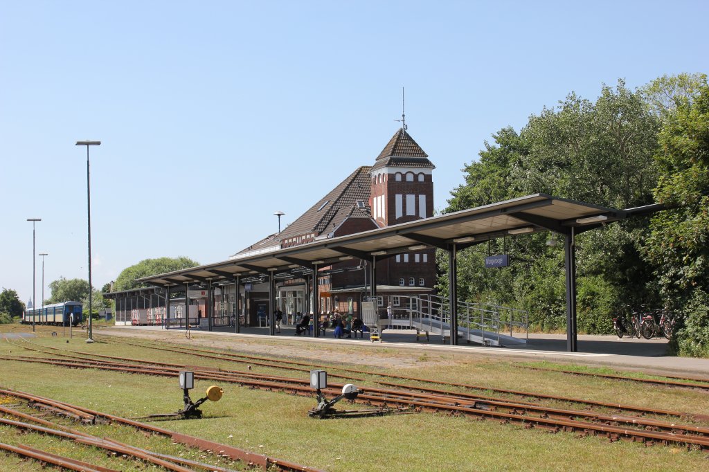 Mittagsruhe am Bahnhof Wangerooge...
15.07.2013.