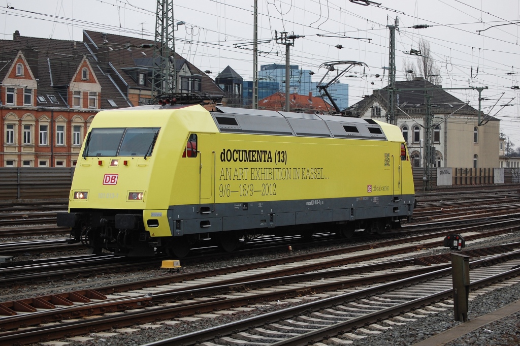 Mittlerweile auch schon wieder Geschichte: 101 013-1 (dOKUMENTA). Hier bei der �berf�hrung als LZF 48164 Kassel Hbf - Hmb-Langenfelde am 07.03.2012 bei der Einfahrt in den Hbf Hannover.