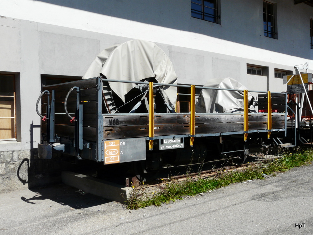 MOB - Dienstwagen X 35 abgestellt Chateau D`Oex am 05.09.2010