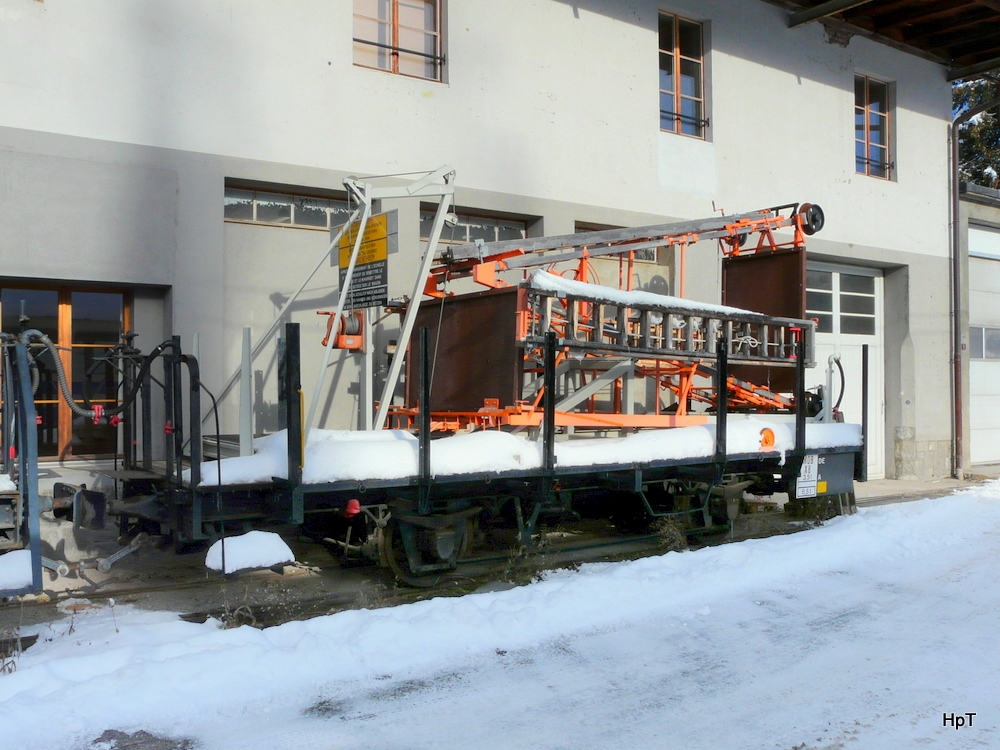 MOB - Dienstwagen  X 8 in Chateau D`Oex am 03.12.2010