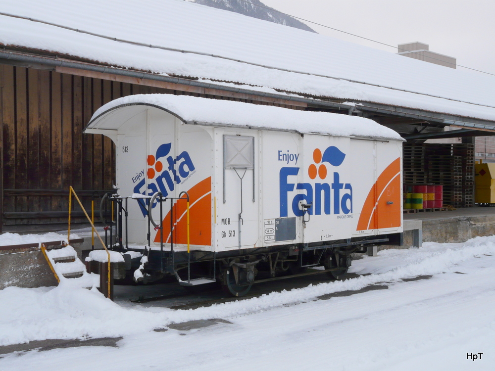 MOB - Gterwagen Typ Gk  513 abgestellt im Zweisimmen am 03.12.2010