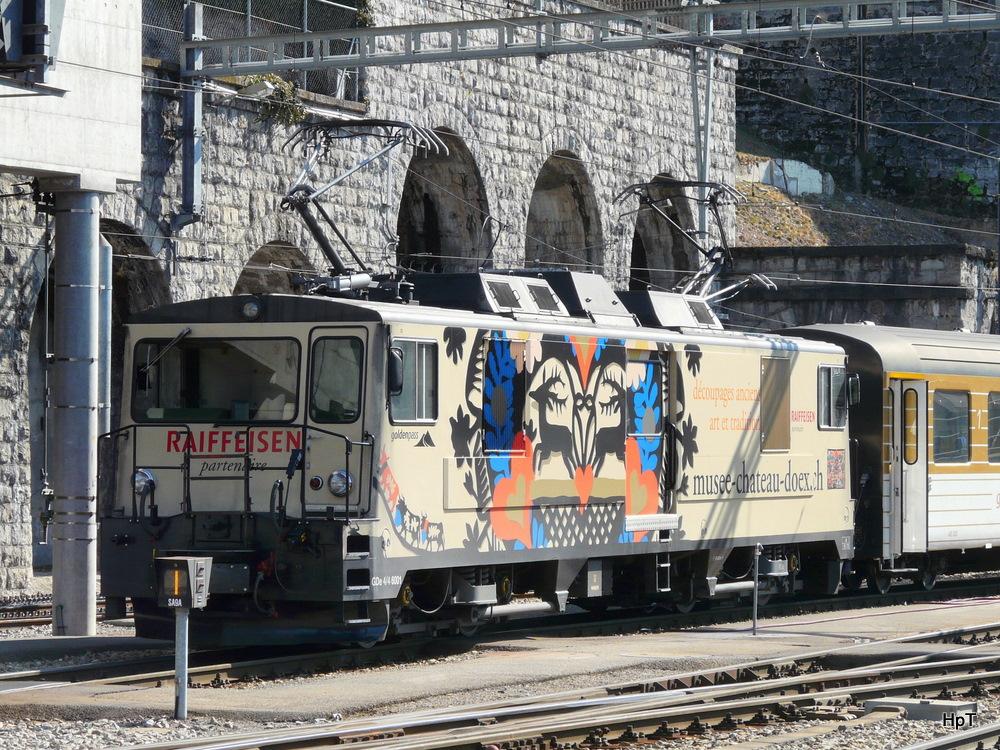 MOB - Lok GDe 4/4 6001 abgestellt im Bahnhofsareal von Montreux am 10.03.2012