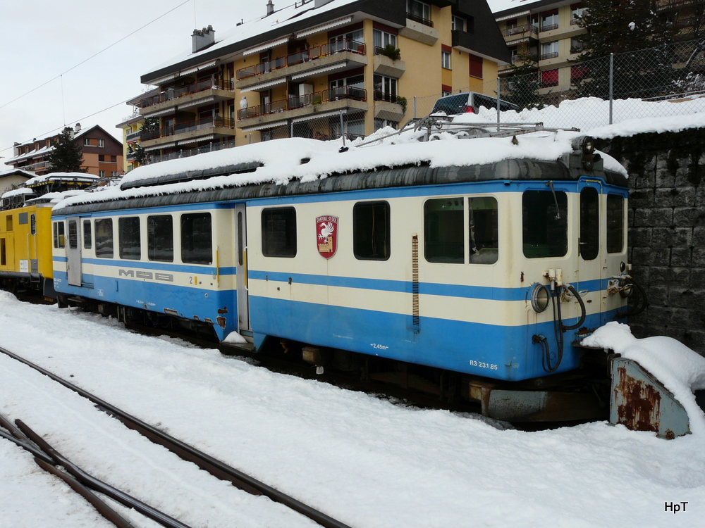 MOB - Triebwagen BDe 4/4 3002 abgestellt im Bahnhofsareal von Chernex am 03.12.2010