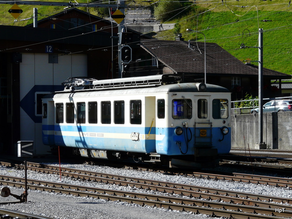 MOB - Triebwagen Be 4/4 1002 vor dem Depot in Zweisimmen am 05.09.2010