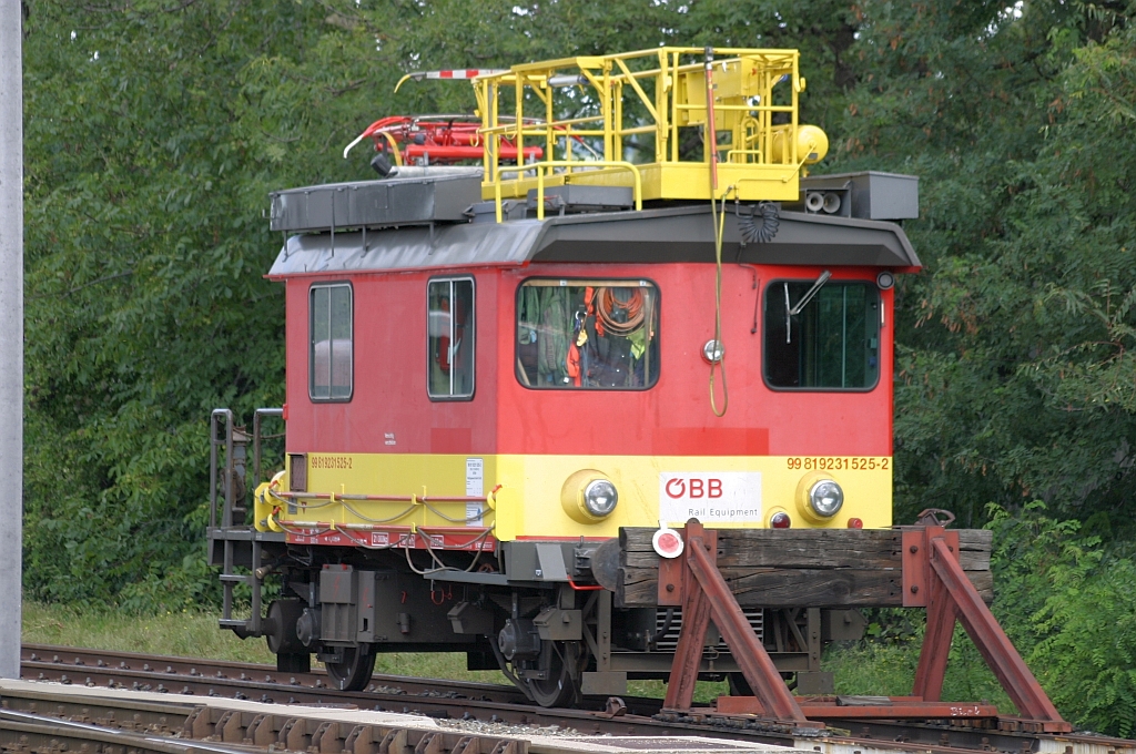 Motorturmwagen X534.xx, nun als 99 81 9231 525-2 bezeichnet, am 05.September 2009 im Bf. Jedlersdorf.