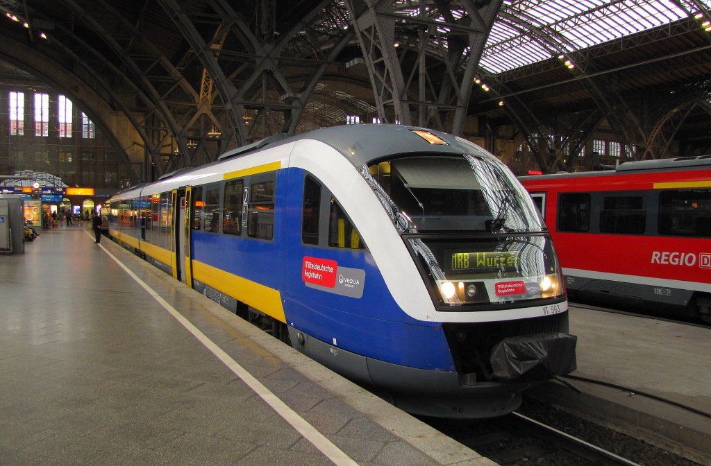 MRB VEOLIA VT 563 (95 80 0642 836-0 D-VVRO) als MRB 80219 nach Wurzen am 02.01.2012 in Leipzig Hbf.